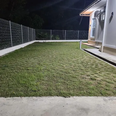 Restu Villa Homestay Tuaran Exterior photo