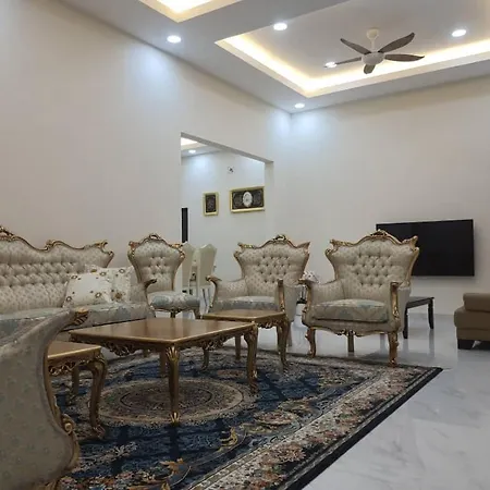 Restu Villa Homestay Tuaran Exterior photo